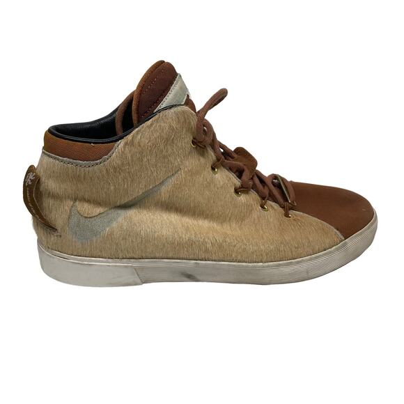 Size 8.5 - Nike LeBron 12 NSW Lifestyle Lion's Mane 2014